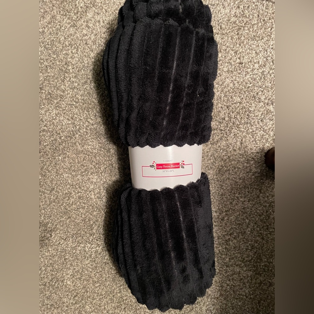 Cozy throw blanket